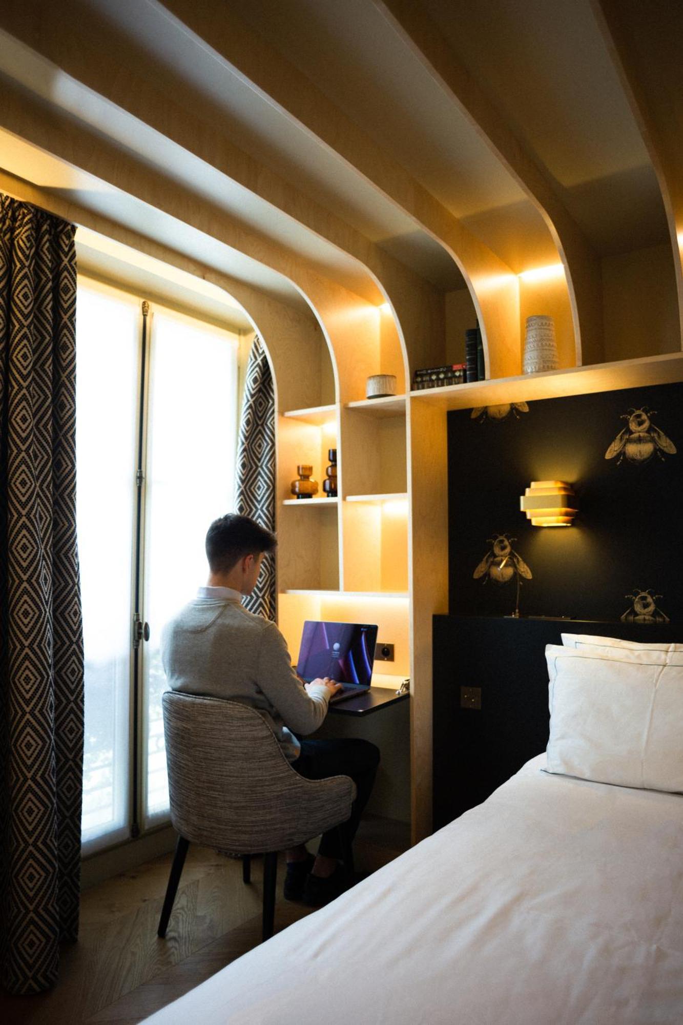 Bonsoir Madame Hotel 4*