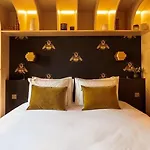 Bonsoir Madame 4*