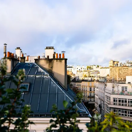 Bonsoir Madame Paris