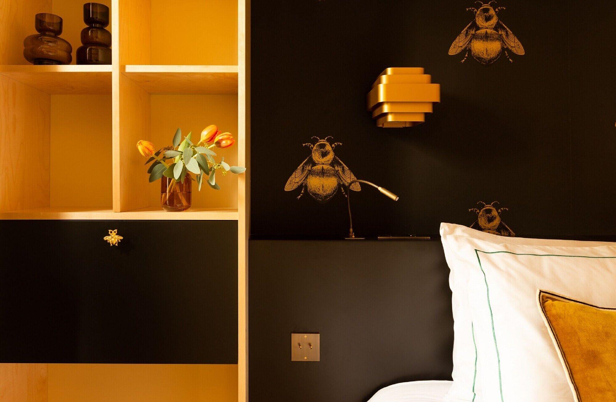 Bonsoir Madame Hotel 4*