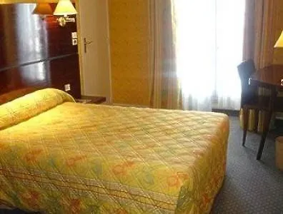 Hotel Bonsoir Madame Parigi